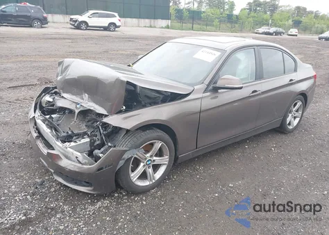 2015 BMW 320I z USA, uszkodzony, nr VIN WBA3B1G56FNT63135